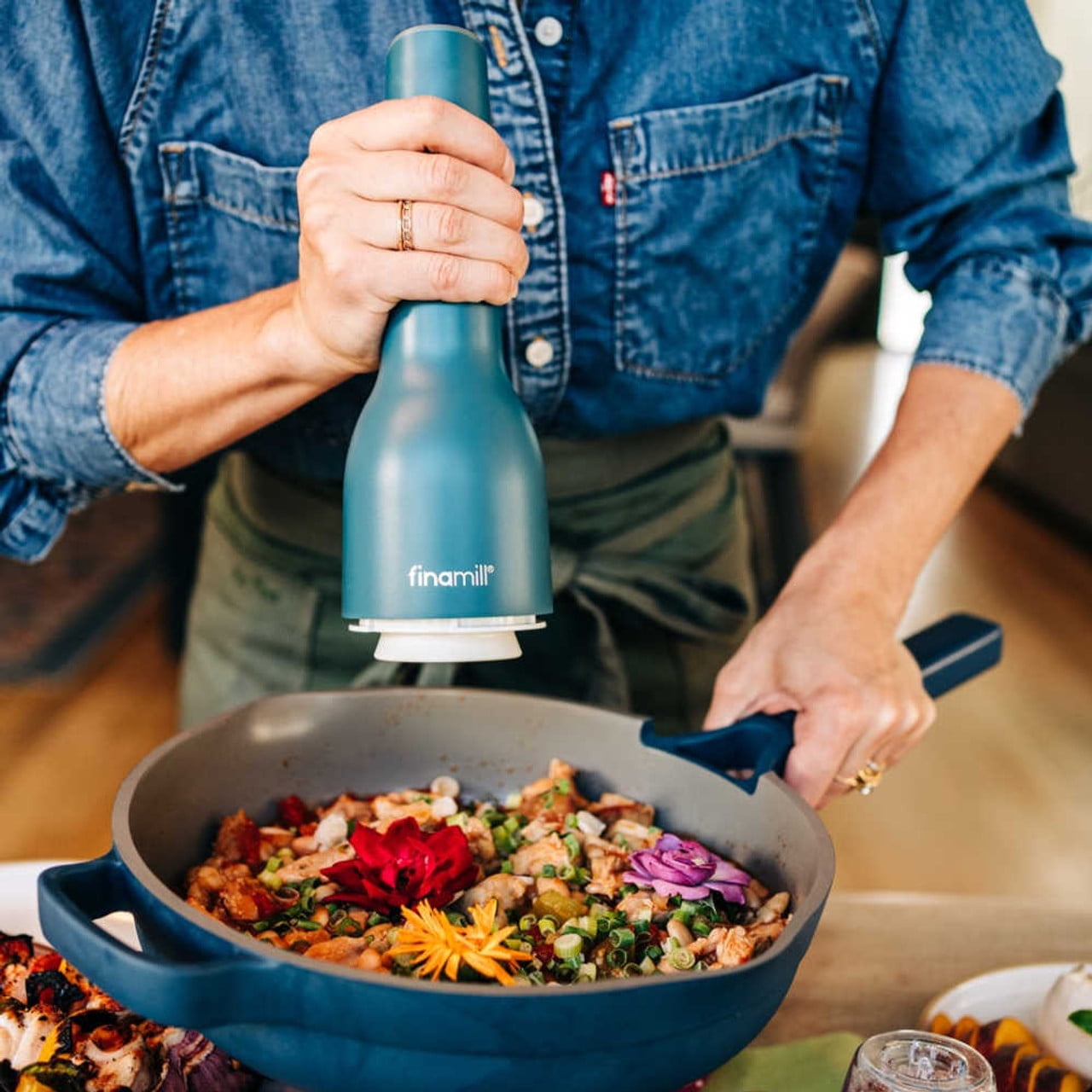 FinaMill USB Rechargeable Electric Pepper Mill Grinder with Spice Pod, Ocean Blue