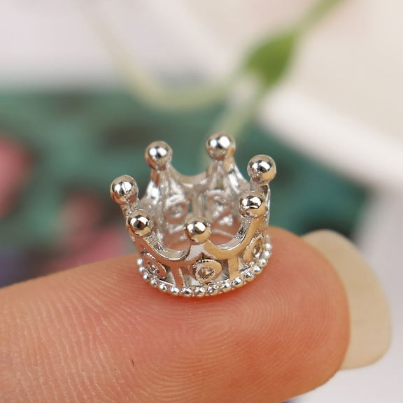 2pcs 1:12 Dollhouse Miniature Mini Metal Crown Model Toys Dolls Accessories