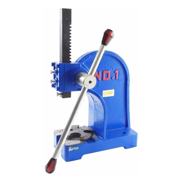 prensa manual chango para troquel de 1 tonelada 4 acces. obi prensa manual de banco azul con brazo en cruz de acero y empuñaduras negras y rojas, columna con cremallera vertical, base con platina circular para troqueles y placa de sujeción; adecuada también para operaciones ligeras de ensamblado de piezas pequeñas.