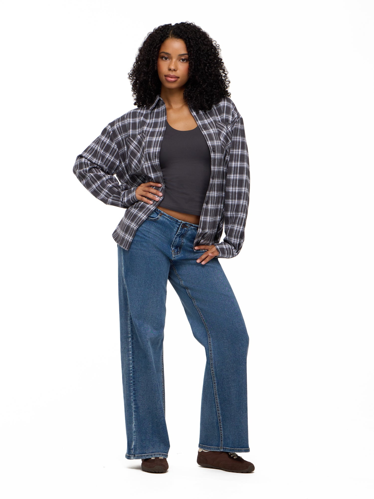 Forever 21 Women's Oversized Plaid Brushed Flannel Button Down Shirt with Patch Pockets, Long Sleeve 100% Cotton Casual Layering Top, Grey Plaid, XXS-XXL