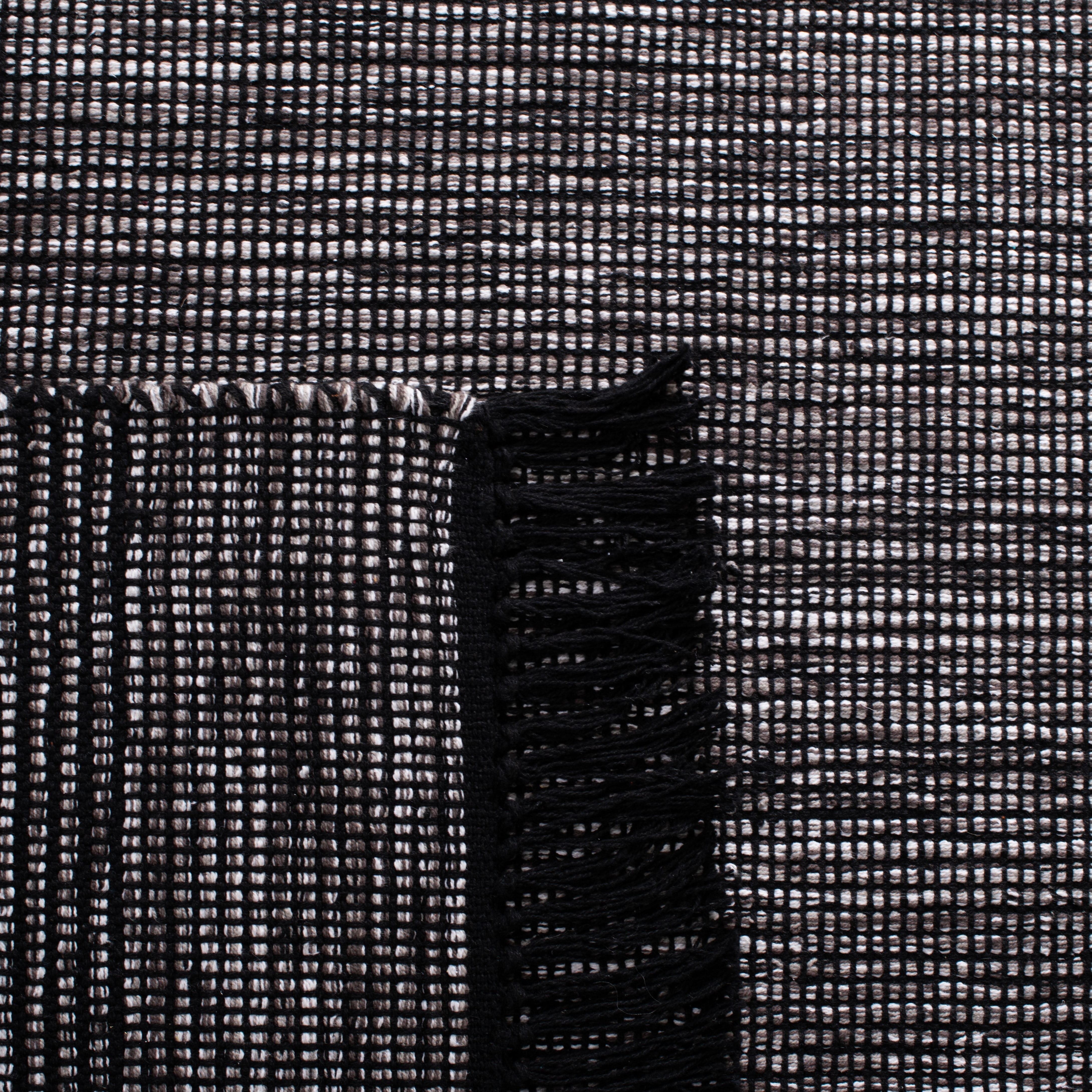 SAFAVIEH Montauk Kelsey Distressed Cotton Area Rug, Charcoal/Black, 8' x 10'