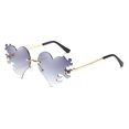 thumbnail image 2 of Sonducket Gafas de sol de PC con lentes coloridos para una apariencia llamativa Gafas de sol Gafas de sol para hombre Love Heart Gafas de sol Type3 NO3, 2 of 6
