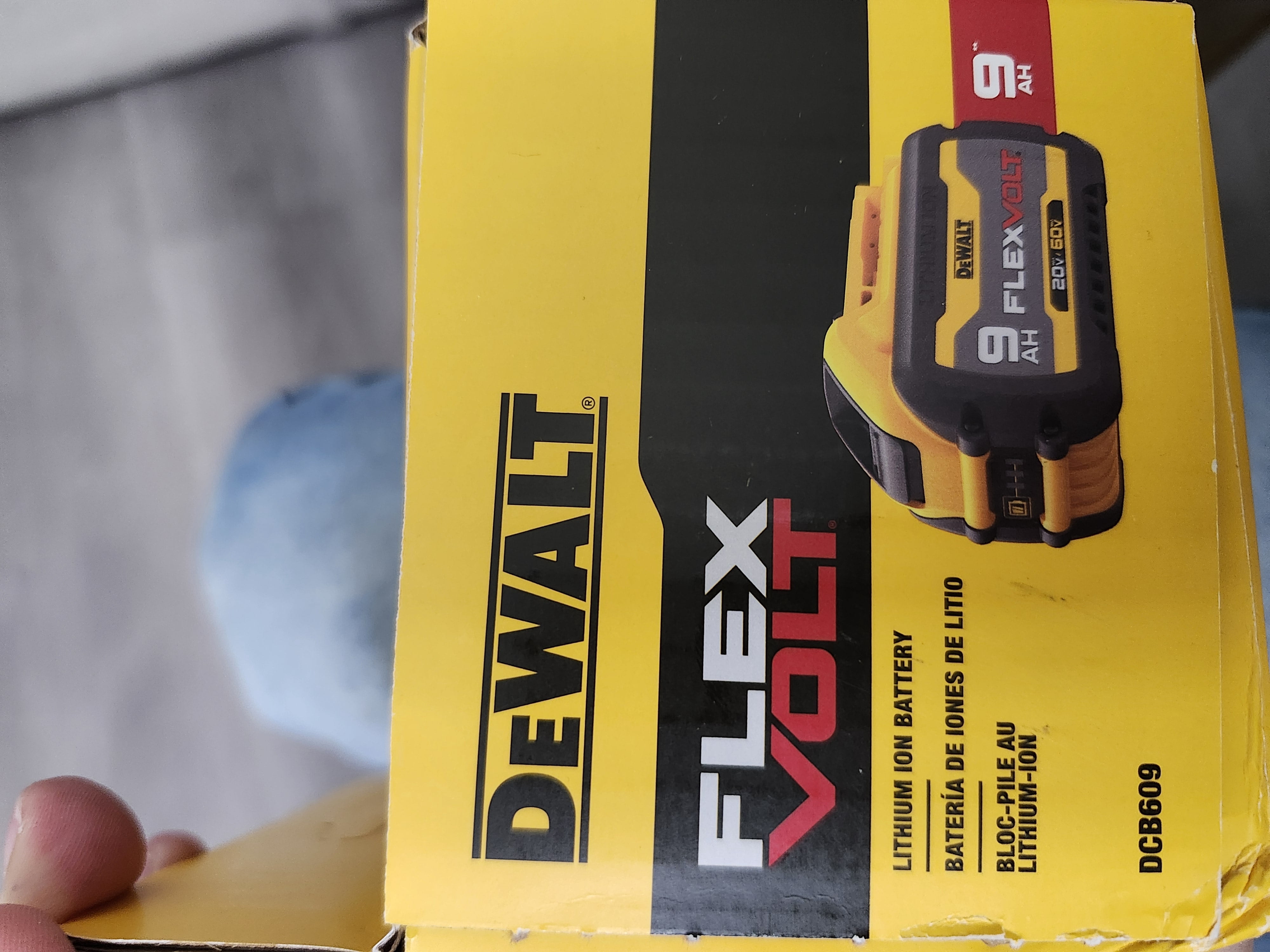 Dewalt DCB609 20V/60V MAX FLEXVOLT 9 Ah Lithium-Ion Battery