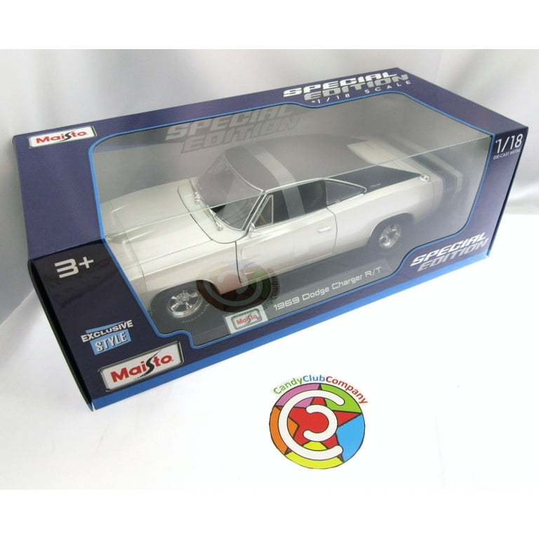 1969 Dodge Charger R/T Pearl White 1:18 Metal Die Cast