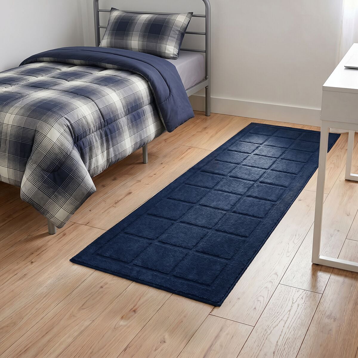 Mainstays Solid High Low Tufted Grid Navy Blue Indoor Runner Rug, 2' x 6'