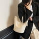 thumbnail image 4 of Bolso de hombro informal sencillo de color sólido de gran capacidad para madre e hijo con diseño de nicho de moda de estilo coreano 2025, 4 of 5