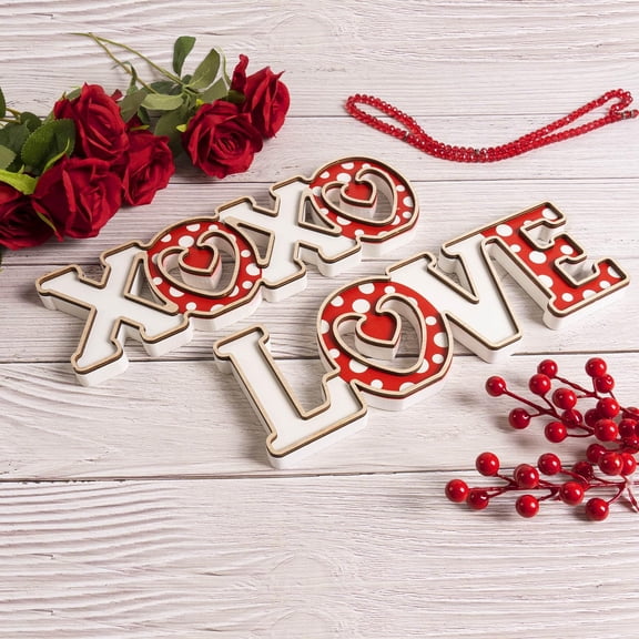 caiydramy 2 Pcs Valentines Day Table Top Decor, 4.3x11.7 inch Wooden Red White Letter Love Xoxo Sign, Indoor Wedding Romantic Tabletop Centerpiece Desk Shelf Mantle Office Farmhouse Home Decorations