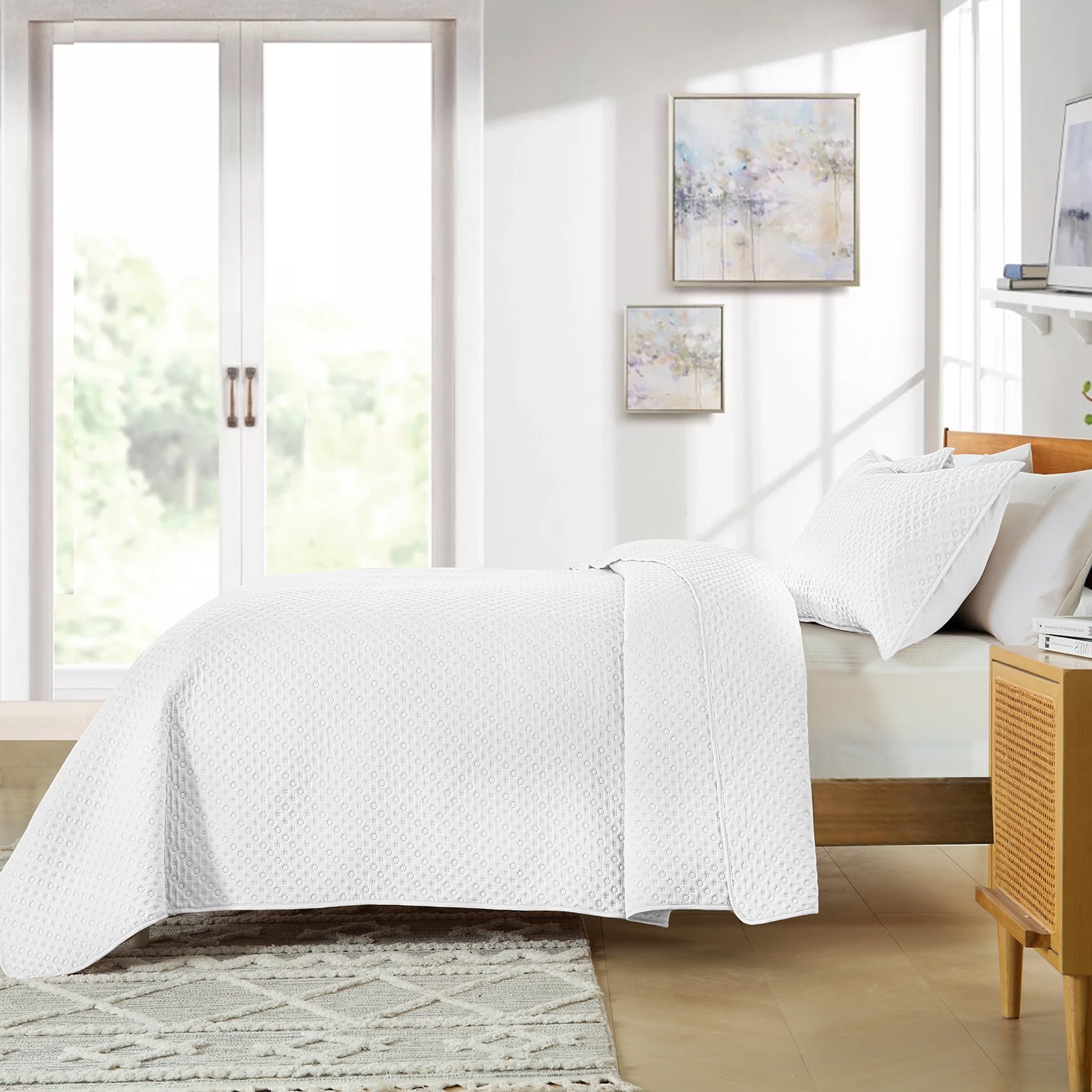 King Size Quilt Set, GREAGLE 3-Piece 120gsm Soft Warm Light Weight Ultrasonic Bedspread Reversible Comforter Velvet Bedding Set, White
