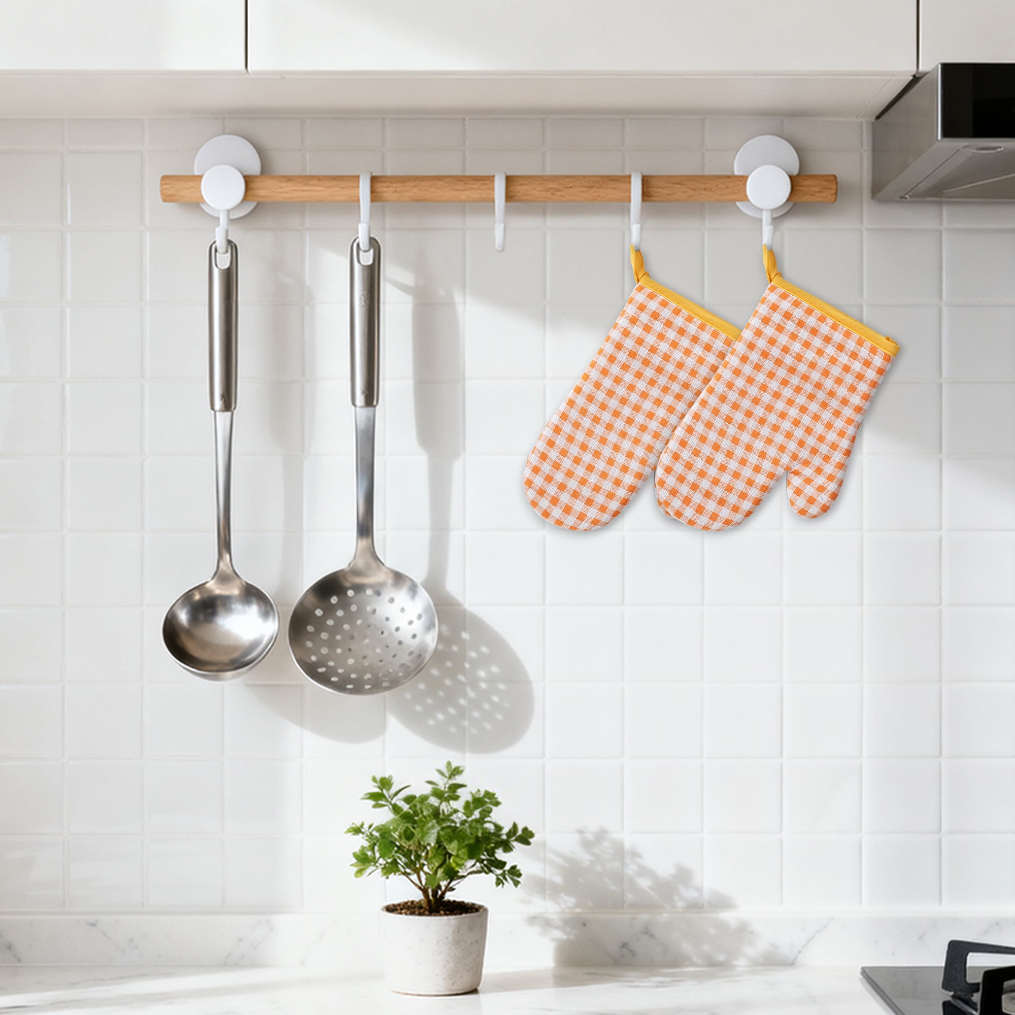 Unique Bargains Oven Mitts Pot Holders Heat Resistant Kitchen Gloves Yellow 10.6x7.1inch