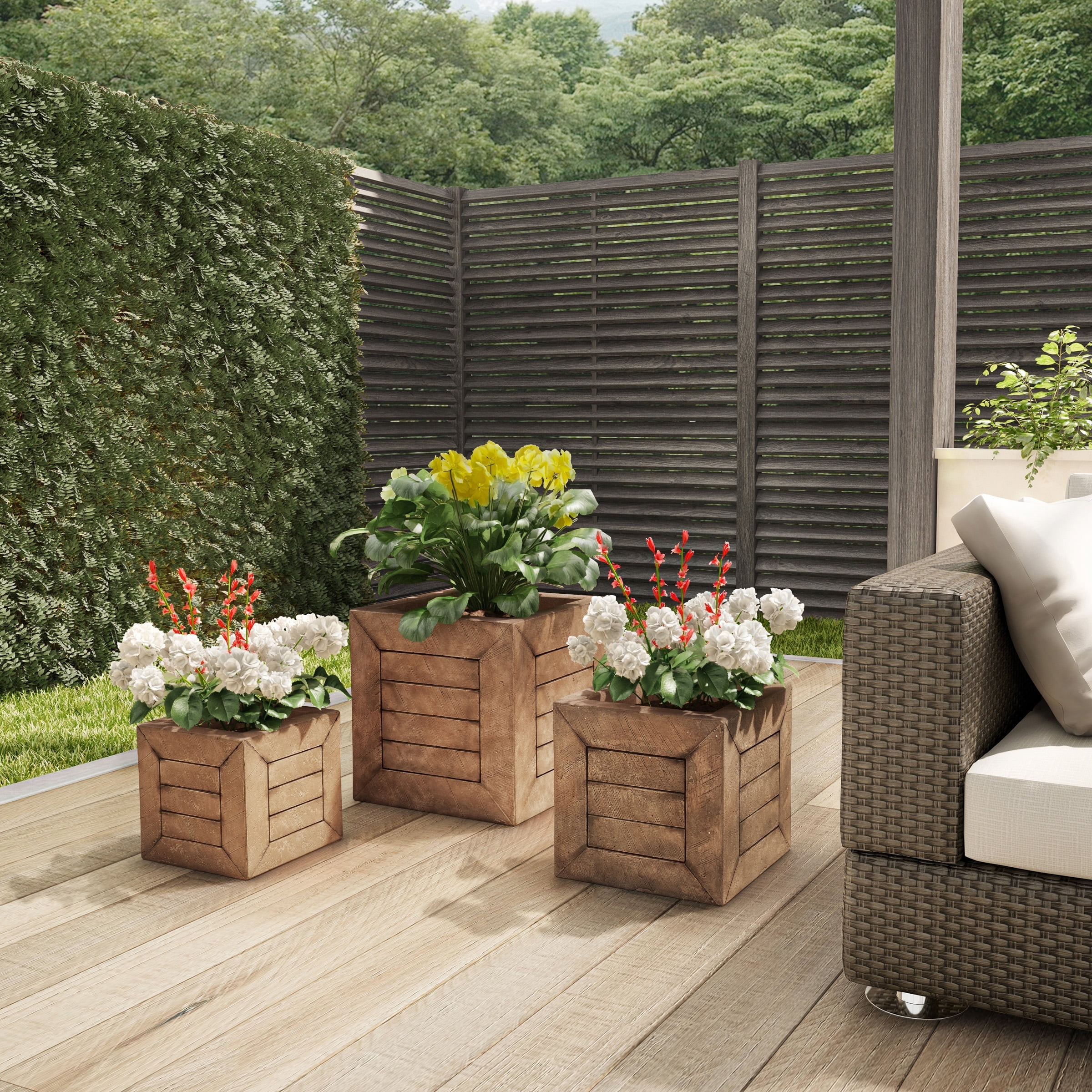 Pure Garden 15.7”, 12.7” and 10” Large Outdoor Planters Set of 3 (Brown)
