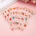 thumbnail image 3 of Paquete de 36 cajas de anillos ajustables para niñas pequeñas, juego de anillos de joyería para niños con vitrina de corazón, anillos de vestir para niñas, regalos de Navidad para niños. JAMW Sencillez, 3 of 5