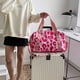 thumbnail image 3 of Bolsa cruzado Oxford de gran capacidad con estampado de vaca para mujer con cremallera para Fitness JShteea Para Estrenar, 3 of 9
