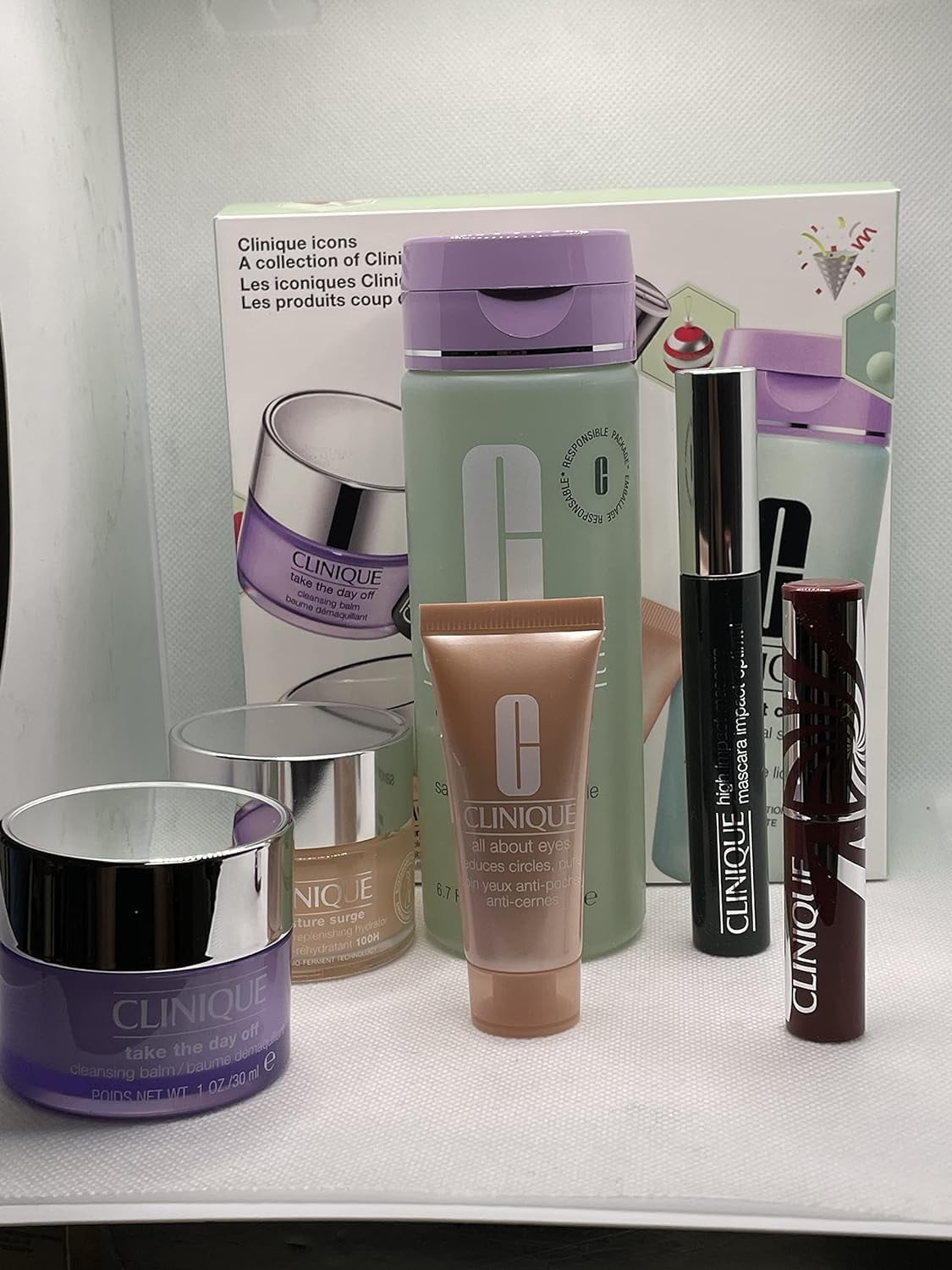 CLINIQUE ICONS GIFT SET INCLUDES BLACK HONEY - Walmart Business