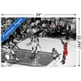 thumbnail image 2 of Michael Jordan - Le tir horizontal, 2 of 4