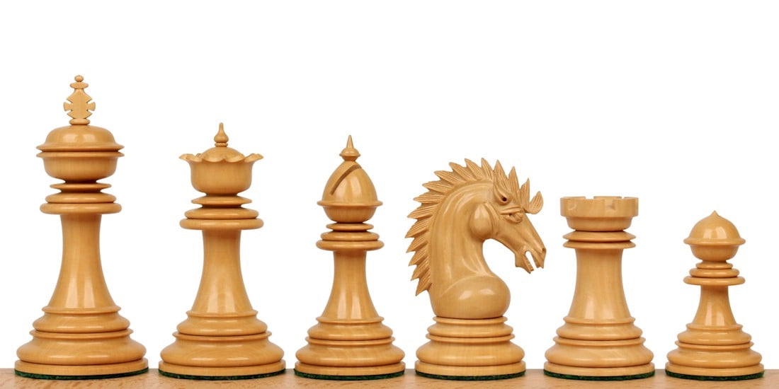 Cyrus Staunton Chess Set with Padauk & Boxwood Pieces - 4.4" King