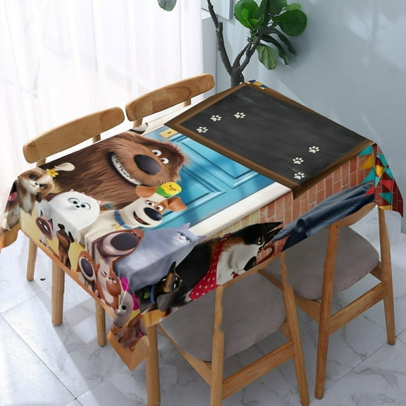 The Secret Life of Pets square tablecloth has an iconic print, fits most tables, and is easy to care for.55" x 71"（140*180cm）