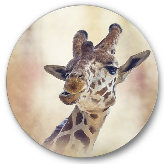 Designart 'Close Up Portrait of A Giraffe VI' Farmhouse Circle Metal Wall Art 36x36 - Disc of 36