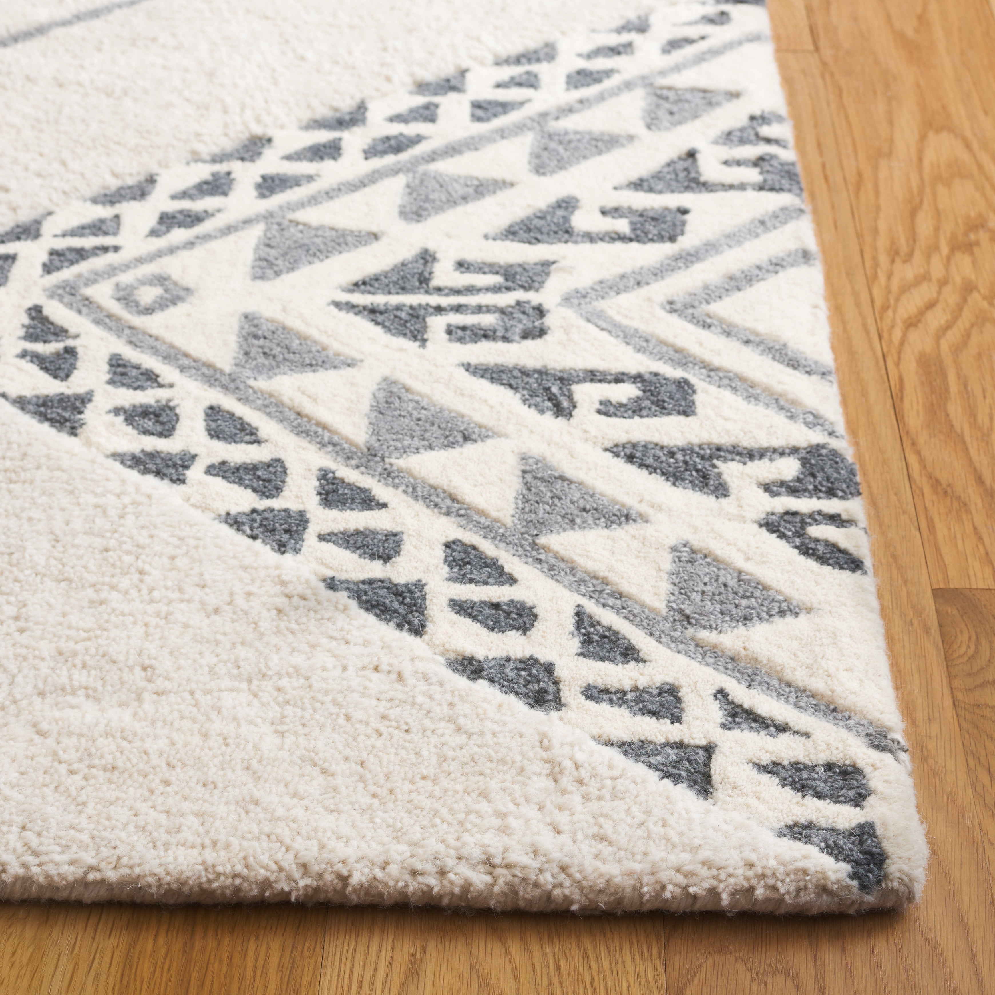 SAFAVIEH Casablanca Jannine Geometric Shag Area Rug, Ivory/Grey, 10' x 14'