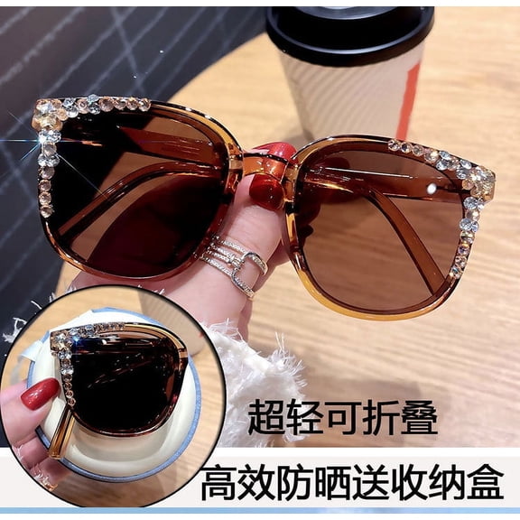 YCNYCHCHY 2023 New Folding Sunglasses For Women Advanced Polarization Anti UV Light Fashion Men Driving Sunscreen Sunglasses