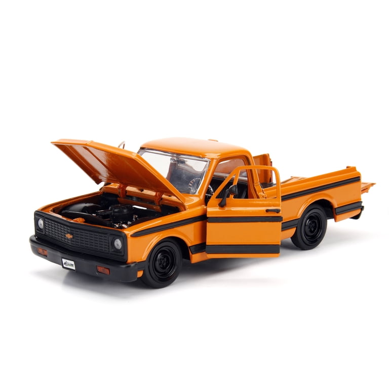 Just Trucks 1:24 1972 Chevy Cheyenne Die-cast Car Orange Black