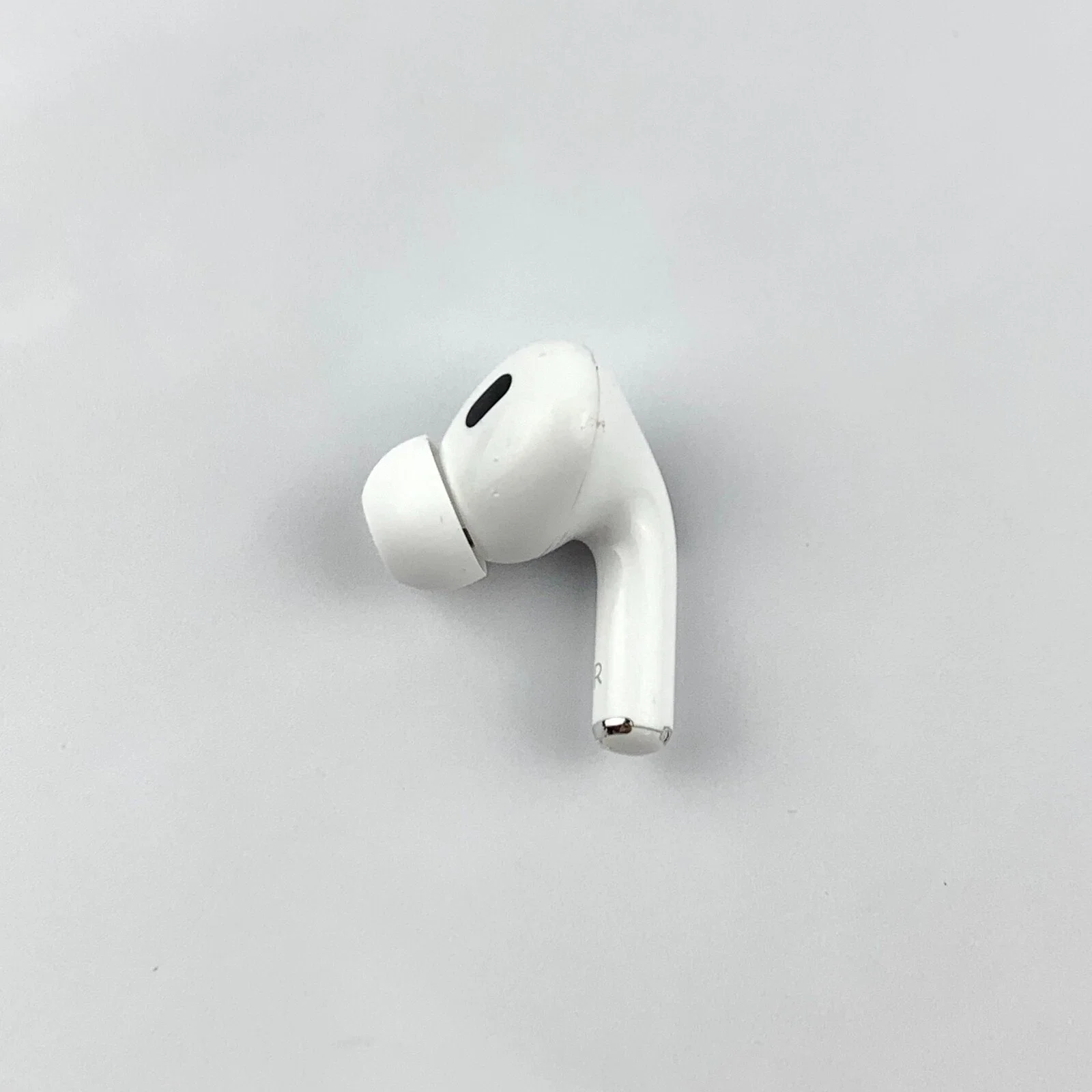 A-p-p-l-e AirPods Pro 2nd Gen Genuine Replacement Right Lightning