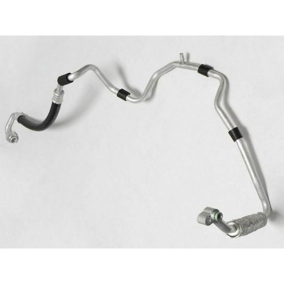 A/C Suction Line Hose Assembly - Compatible with 2006 - 2009 Volkswagen Rabbit 2007 2008