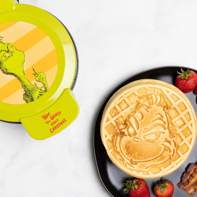Uncanny Brands Dr. Seuss The Grinch Waffle Maker – The Grinch on Your Waffles