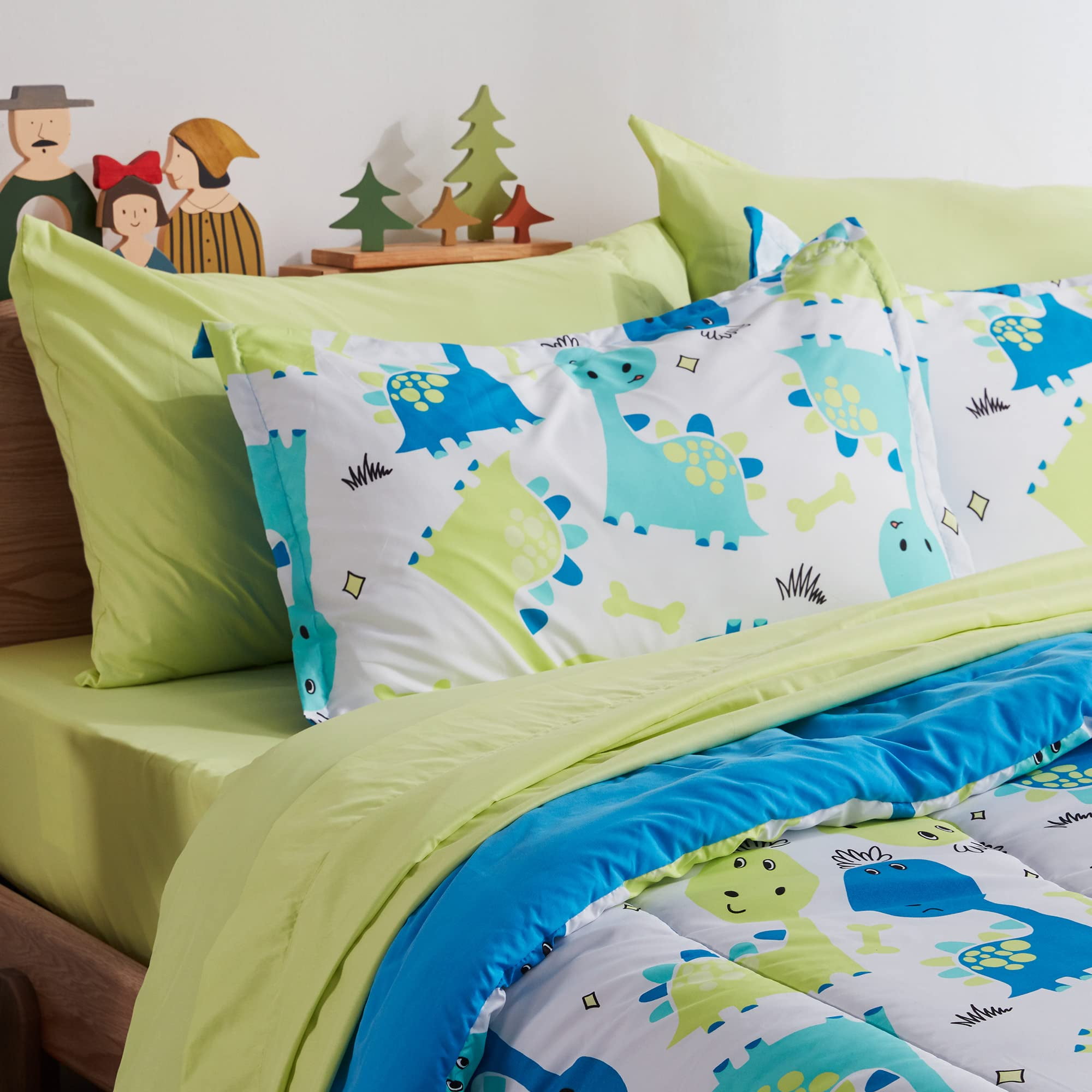 Sleep Zone Kids Bedding Comforter Set Full/Queen Size - Super Soft & Cute Printed 3-Piece Comforter Set All Seasons for Boys, Girls, Fade Resistant, Machine Washable, Cute Dino