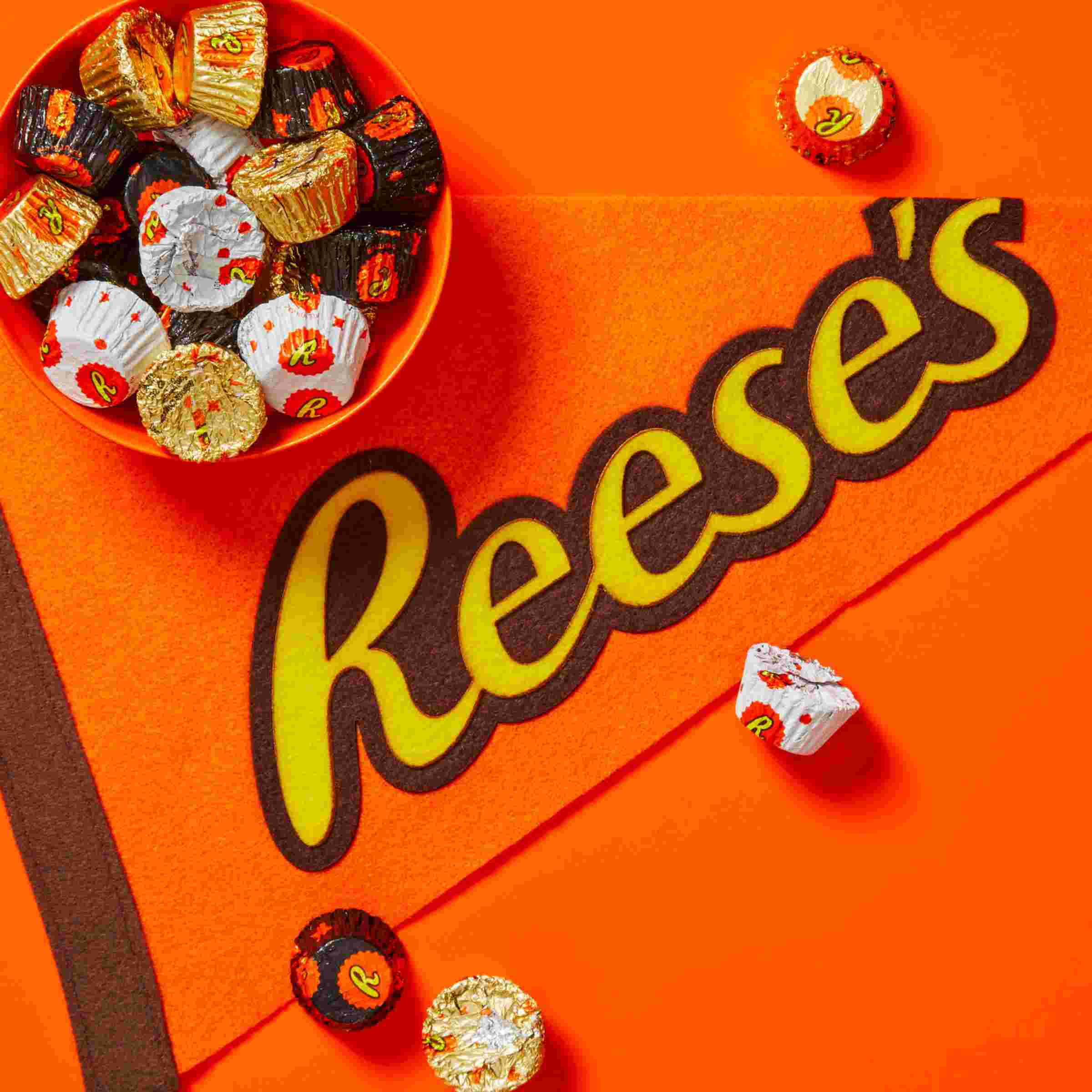 Reese's Miniatures Assorted Peanut Butter Cups - Party Pack - 32.1 oz- Pack of 2
