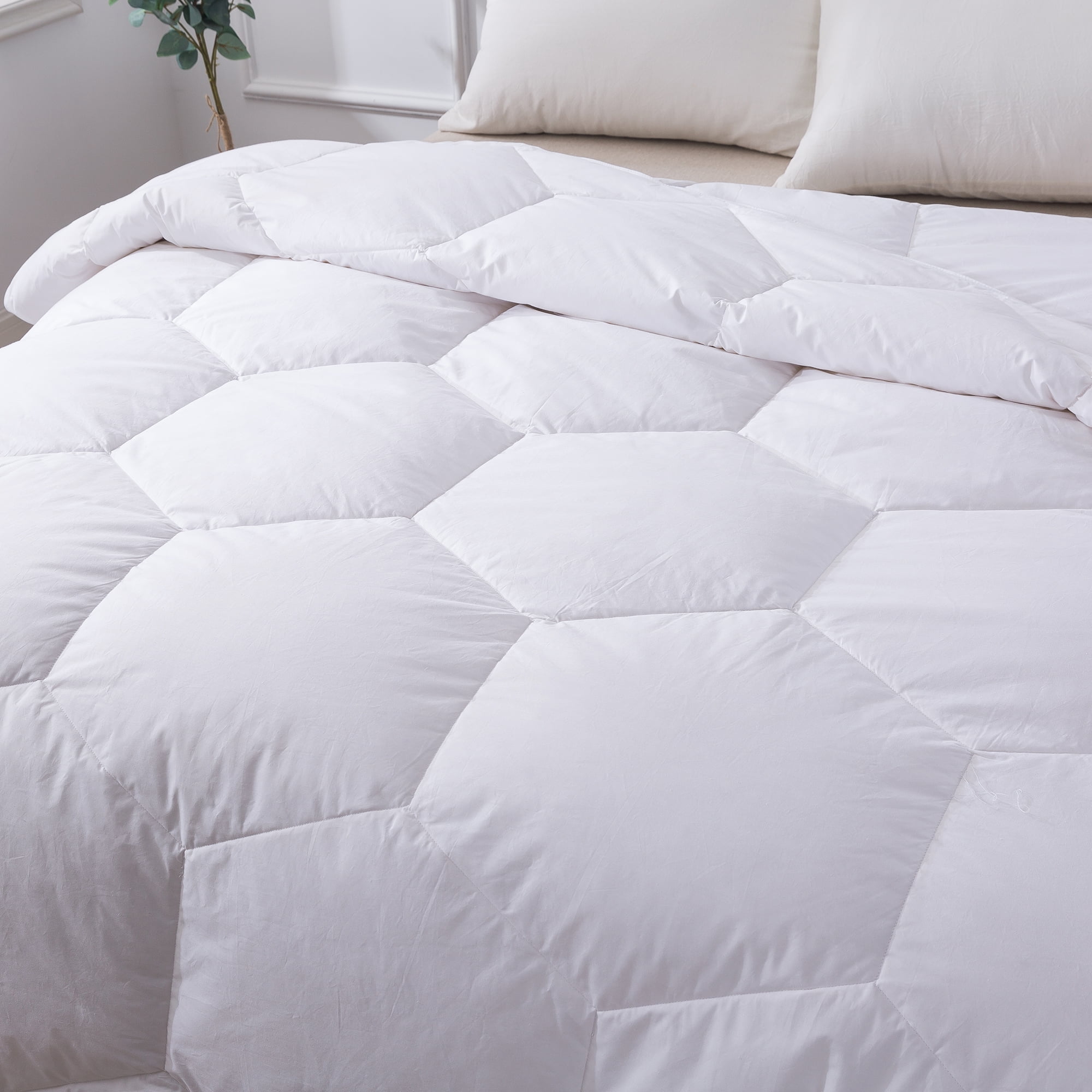 Down Alternative Comforter - Honeycomb&nbsp;-White - Full/Queen