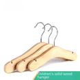 thumbnail image 2 of Percha de madera maciza sin laca para bebés, percha para recién nacidos, sin costuras, para colgar ropa de bebé, tienda de ropa para niños, ropa antideslizante, 2 of 3