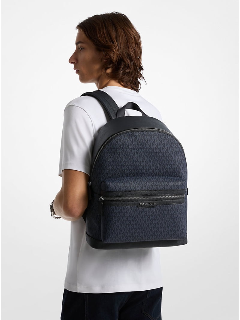 MICHAEL KORS ロゴプリントリュック Michael Kors Outlet Cooper Signature Logo Backpack - Admiral Blue