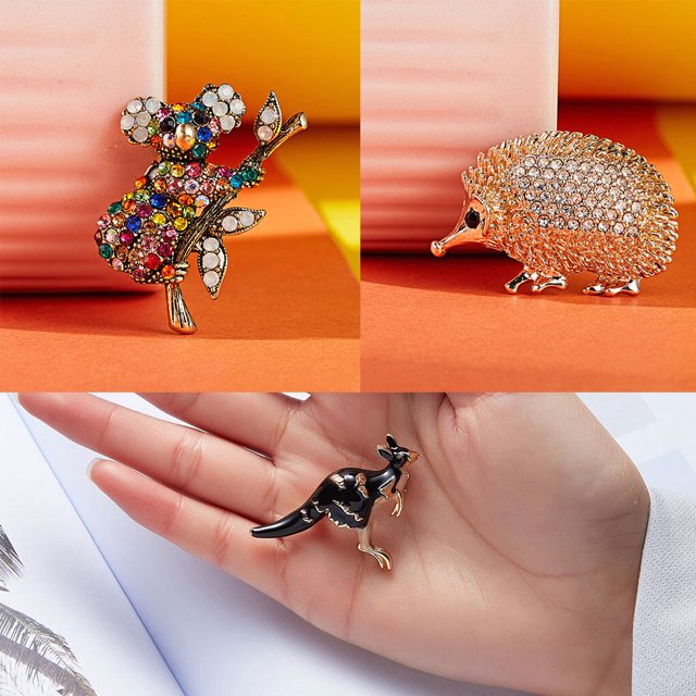 pitrice Rhinestones Animal Shaped Brooch Suits Clothes Collar Scarf Badge Pin Shining Chest Pin Jewelry Type 2