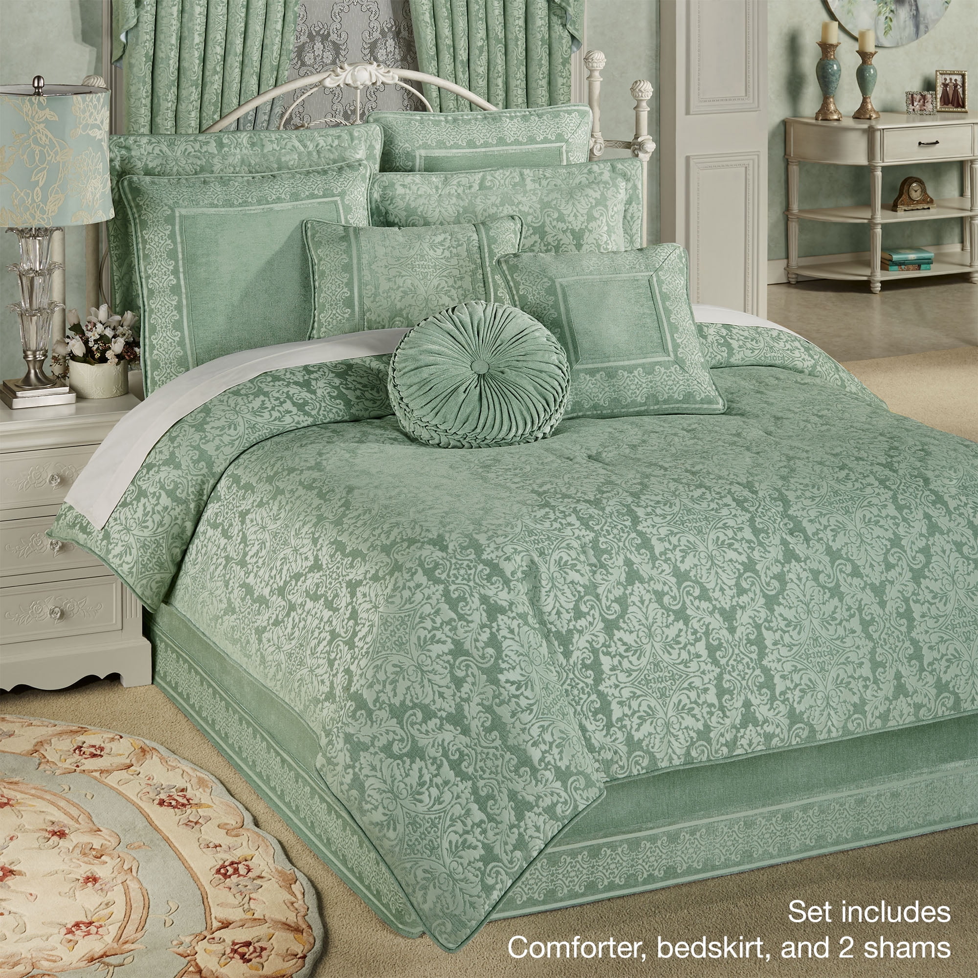 Grandview Comforter Set Aqua Mist Queen Comforter Set 92 x 96 inches
