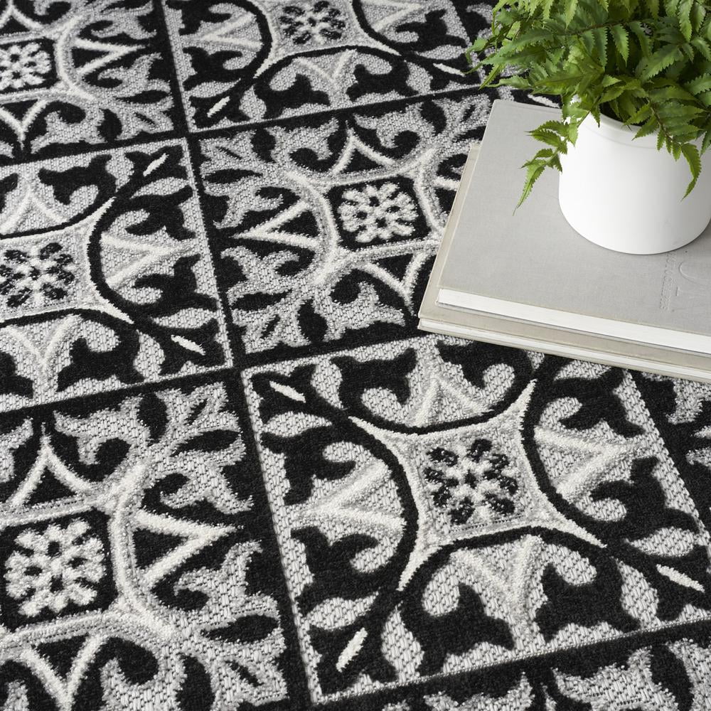 Nourison Aloha Indoor/Outdoor Black White 6' x 9' Area Rug, (6x9)