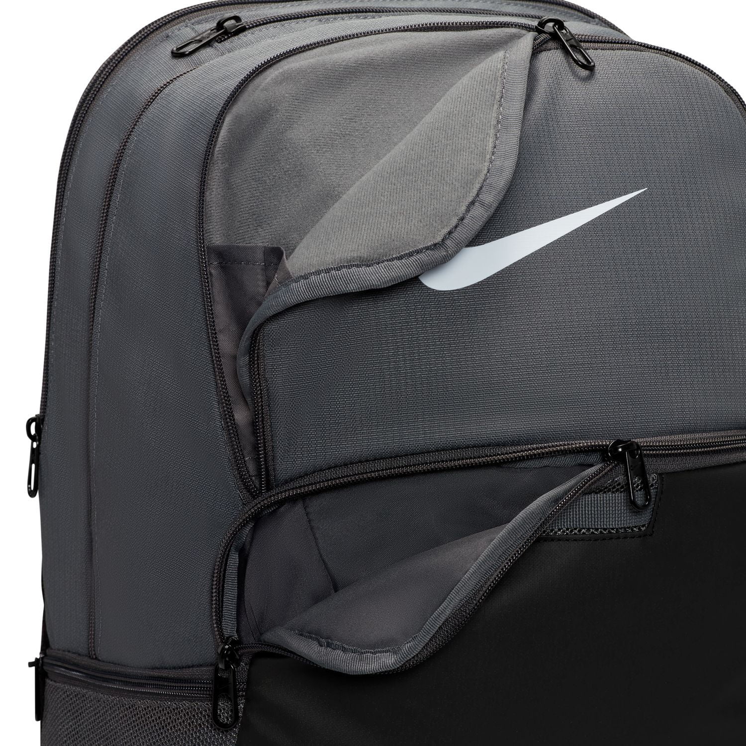 完売必須!☆Brasilia 9.5 Training Backpack (Extra Large, 30L) Nike Brasilia 9.5 Adult Unisex Training Backpack (Extra