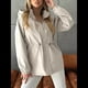 thumbnail image 5 of Chaqueta Impermeable de Larga con Capucha y Cremallera para Mujer, Gabardina, Cortavientos, Chaqueta de Viaje. Albaricoque XXL, 5 of 9