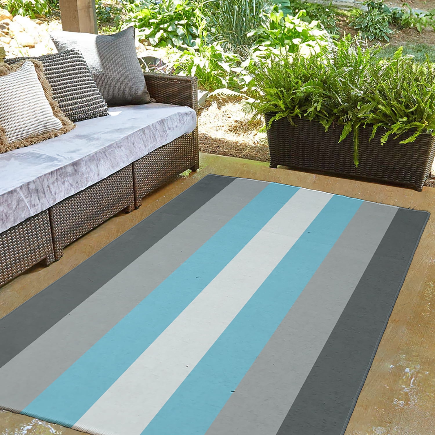 Simply Daisy 3' x 5' Demi Boy Demi Boy Chenille Indoor/Outdoor Rug