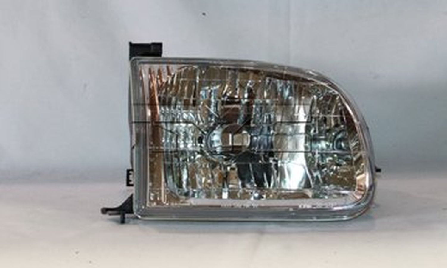 TYC Headlight Assembly Fits 2002 Toyota Tundra