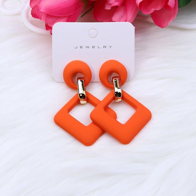 Pendientes huecos de diamantes de colores Pendientes acrílicos Pendientes a presión de moda simples Accesorios para las orejas para mujer