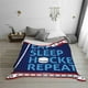 thumbnail image 5 of Mantas de franela de 152 x 127 cm con temática de "Dormir, comer, hockey, repetir regalos" para mujer, ideales para sofá, cama, silla o decoración de Halloween., 5 of 8