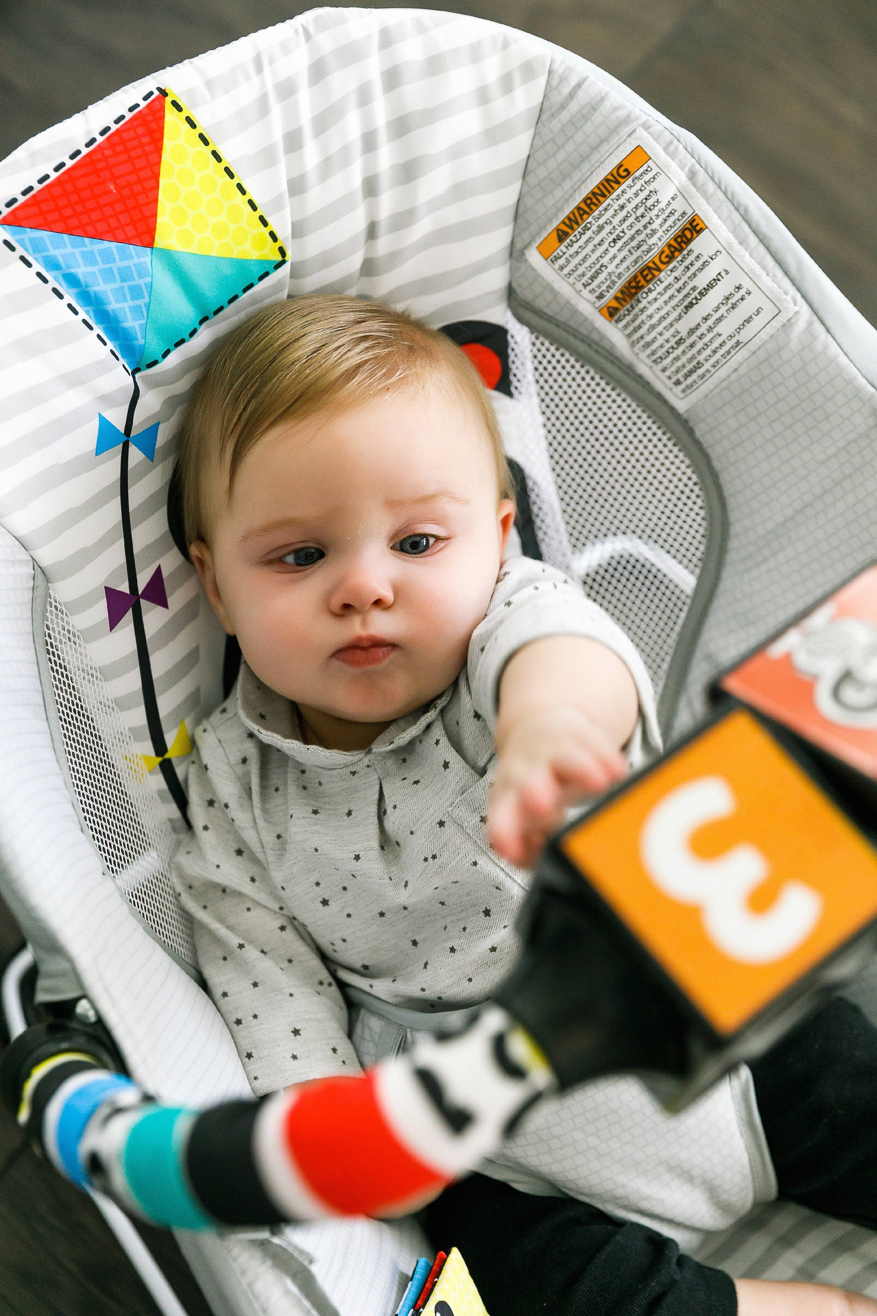 baby einstein high contrast bouncer