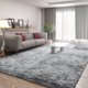 thumbnail image 2 of Alfombra FlyDoit de felpa gris claro teñida con anudado, 183 x 274 cm, 2 of 9