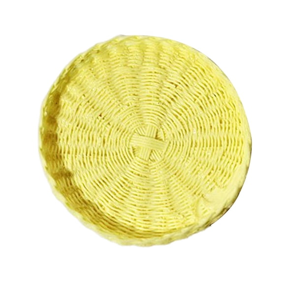 Cesta de pan en miniatura con simulación de escena de cocina para escaparate. Amarillo S