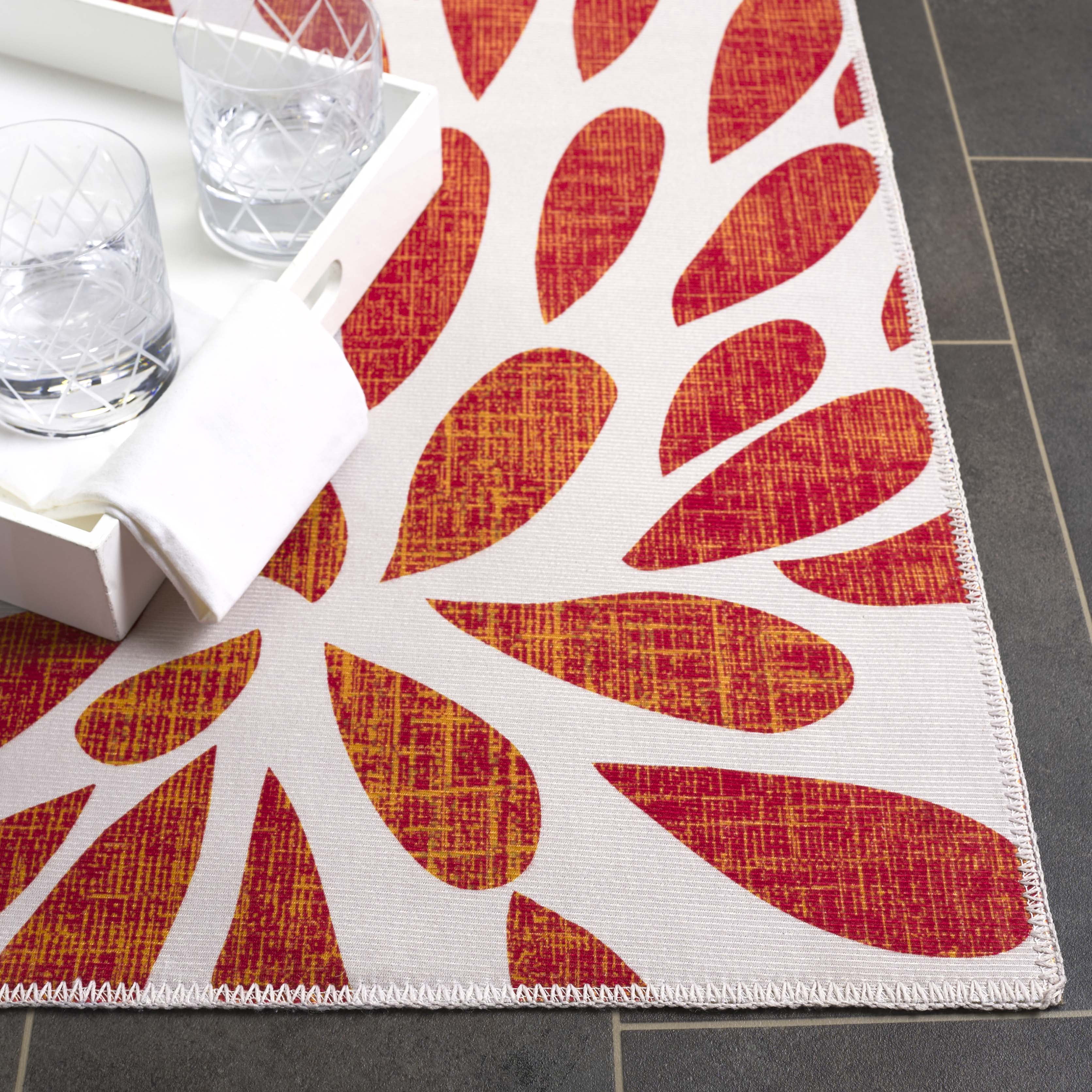 SAFAVIEH Malibu Morgan Floral Machine Washable Area Rug, Ivory/Multi, 5' x 8'