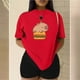 thumbnail image 3 of Playera Blusa De Capybara Con Una Hamburguesa Capibara Color Rojo Talla Chica Marca Emil SaEs, 3 of 4