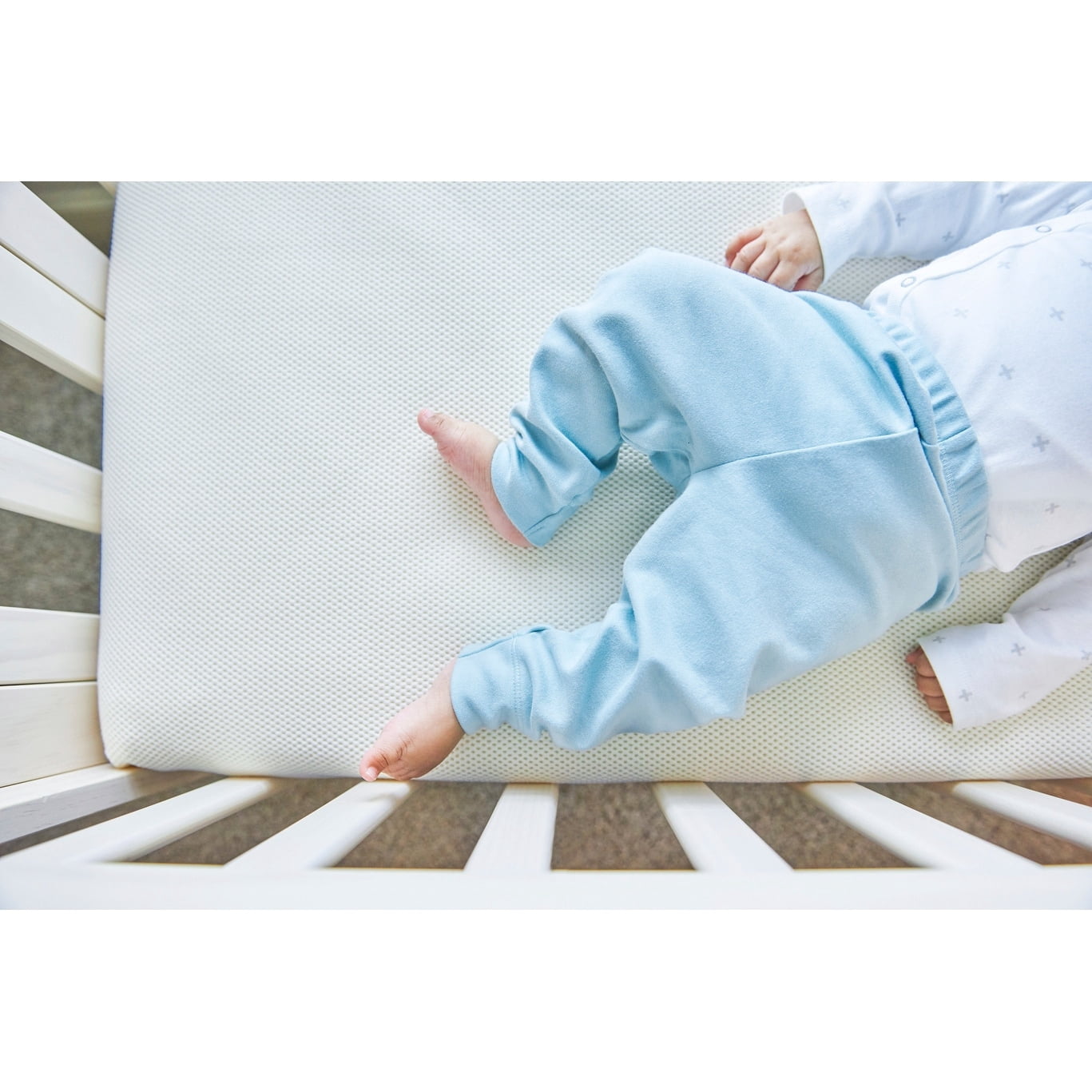 Breathable Organic 2-Stage Mini Crib Mattress