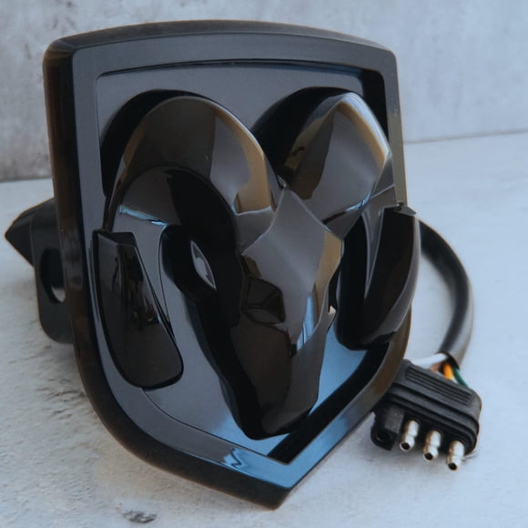 Cubierta LED para enganche de camioneta RAM Autogem, negra, plug and play