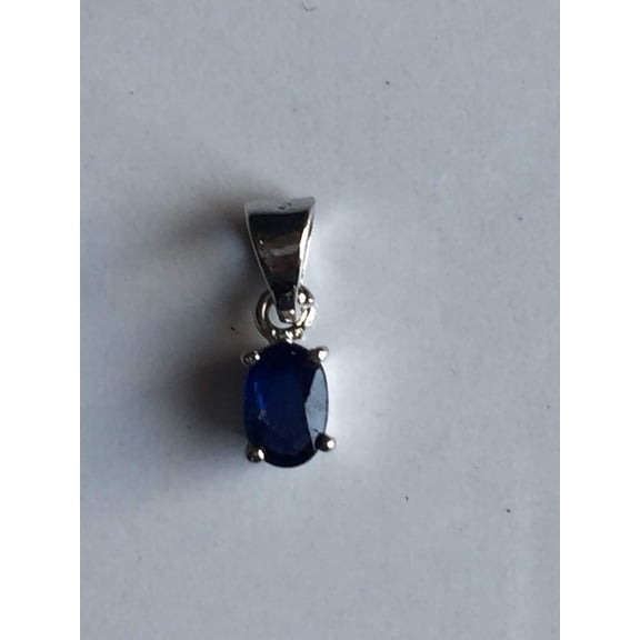 AA quality natural dark shade blue sapphire pendant in 925 sterling silver