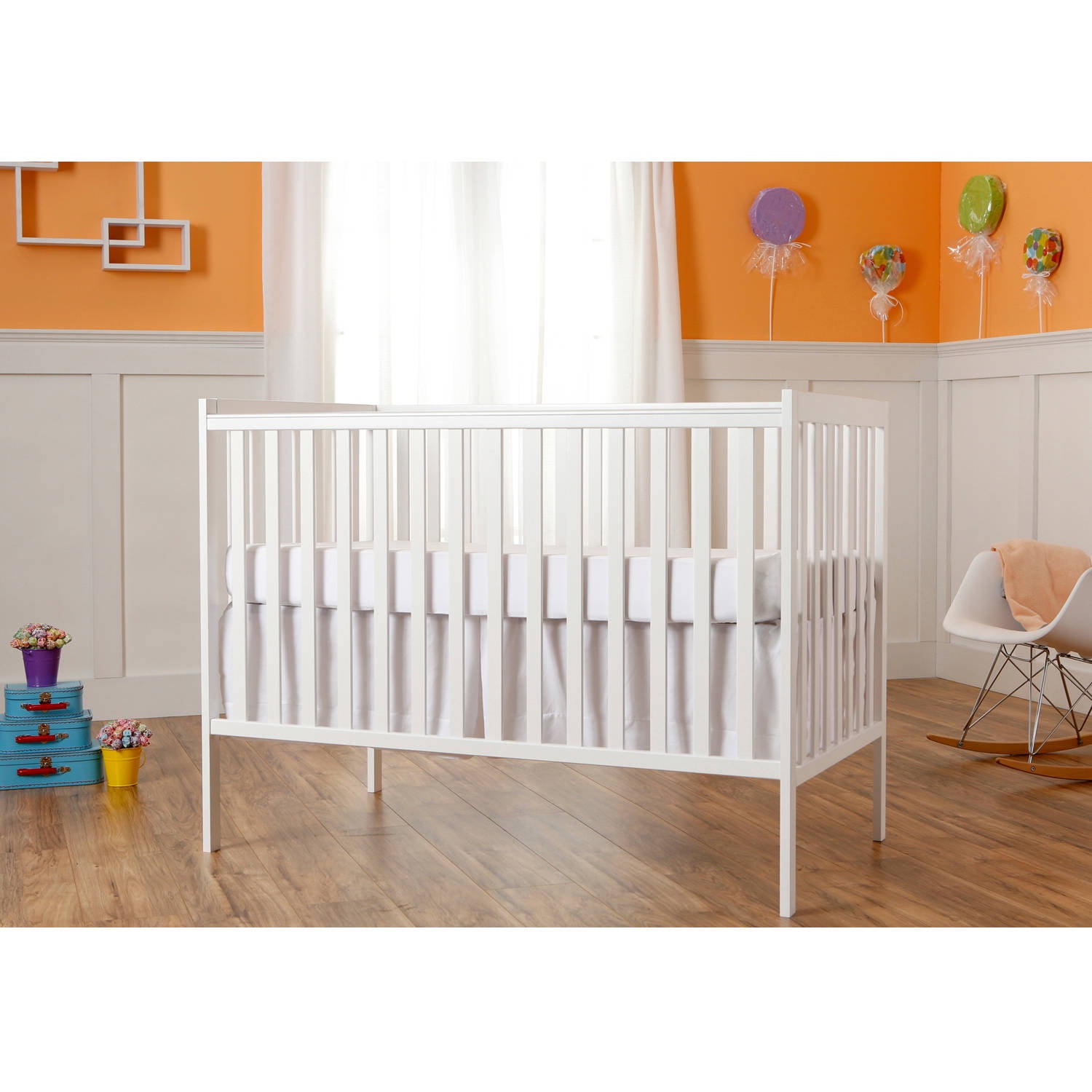 Photo 1 of Dream On Me Synergy 5-in-1 Convertible Crib, White - damage as shown